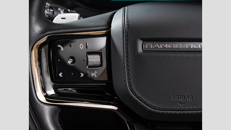 2023 認定中古車 Land Rover Range Rover Sport サントリーニブラック 3.0リッター6気筒300PSターボチャージドディーゼルMHEV（オートマチック） DYNAMIC SE