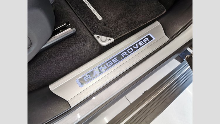 2019 認定中古車 Land Rover Range Rover Sport エセアリアル（ウルトラメタリック） 5.0リッターV8スーパーチャージドガソリンSVR（575 PS） SVR