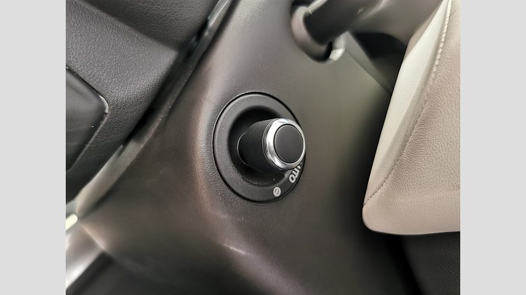 2019 認定中古車 Land Rover Range Rover Sport エセアリアル（ウルトラメタリック） 5.0リッターV8スーパーチャージドガソリンSVR（575 PS） SVR