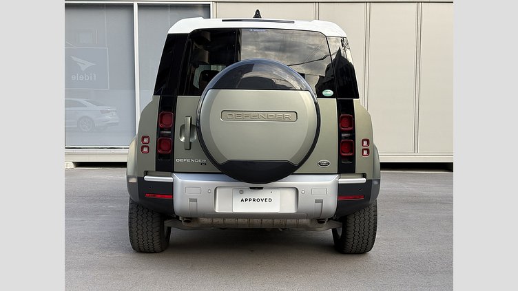2020 認定中古車 Land Rover Defender 110 Pangea Green 2.0 litre i4P Petrol SE