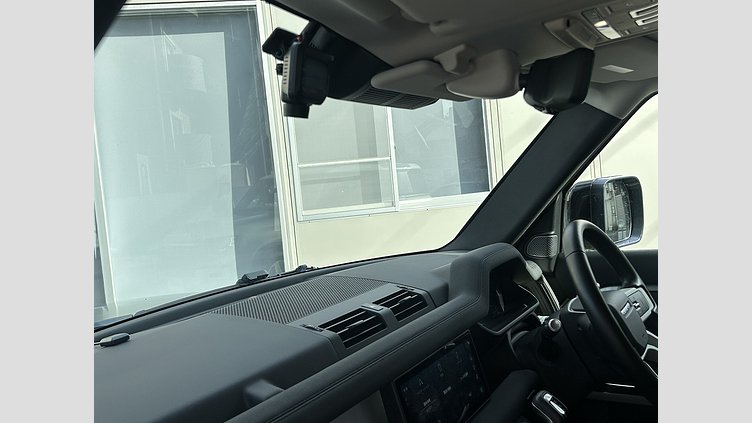 2020 認定中古車 Land Rover Defender 110 Pangea Green 2.0 litre i4P Petrol SE