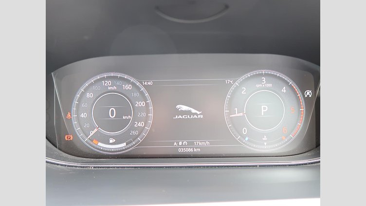 2018 認定中古車 Jaguar E-Pace フィレンツェ レッド D180 オートマチック全輪駆動 S