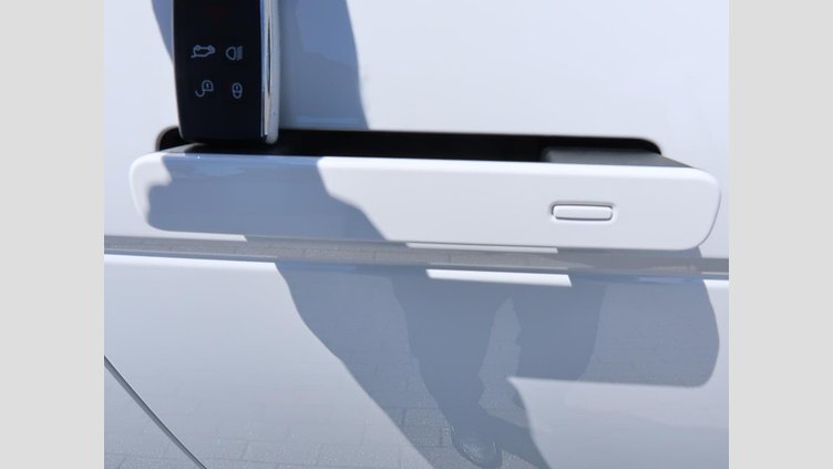 2024 認定中古車 Land Rover Range Rover Evoque フジホワイト プラグインハイブリッド（ガソリン） Standard Wheelbase DYNAMIC HSE