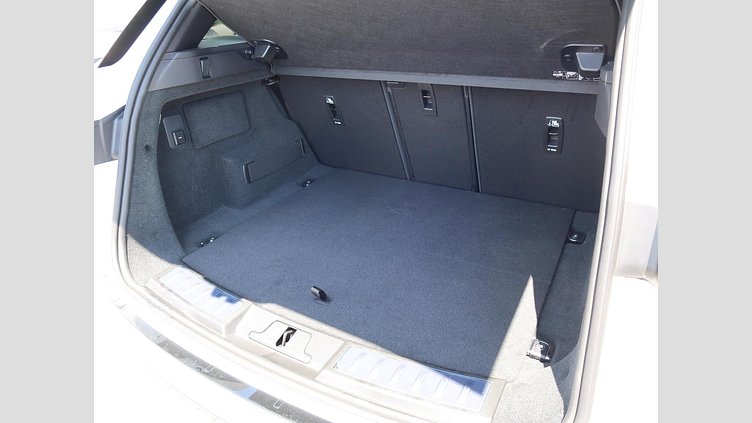 2024 認定中古車 Land Rover Range Rover Evoque フジホワイト プラグインハイブリッド（ガソリン） Standard Wheelbase DYNAMIC HSE