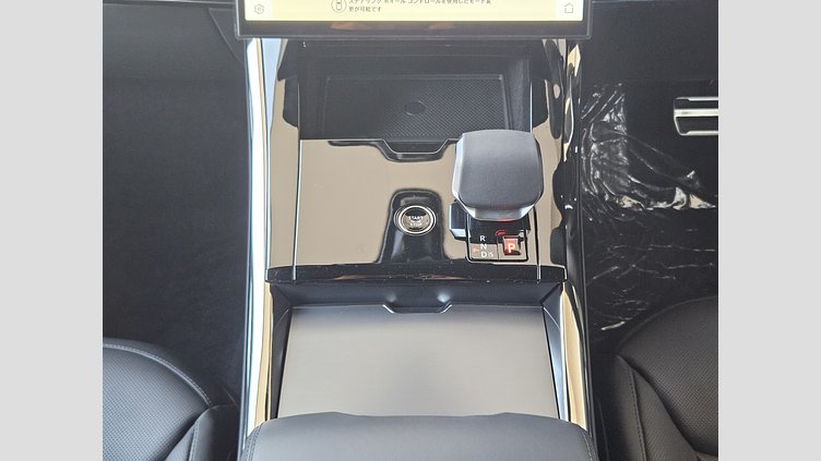 2024 認定中古車 Land Rover Range Rover Sport オストゥーニパールホワイト D300マイルドハイブリッド スタンダードホイールベース Dynamic SE