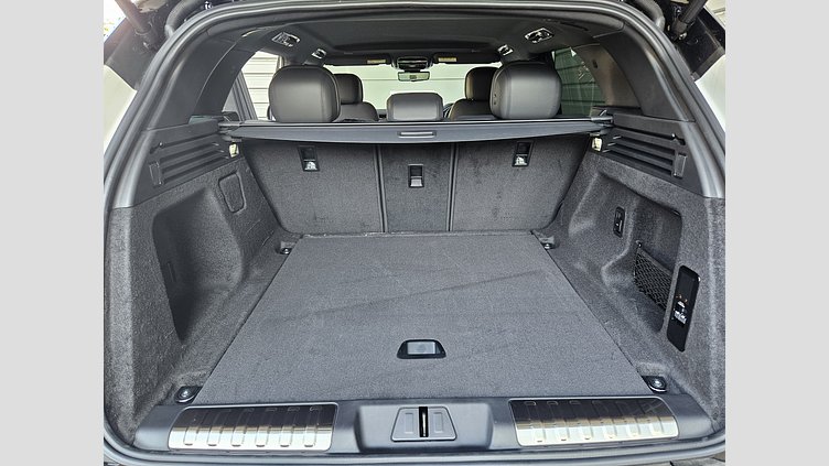 2024 認定中古車 Land Rover Range Rover Sport オストゥーニパールホワイト D300マイルドハイブリッド スタンダードホイールベース Dynamic SE
