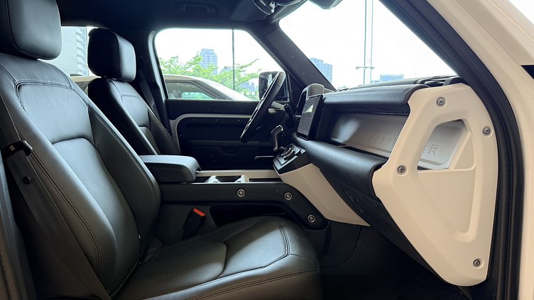2024 認證中古車 Land Rover Defender 110 Fuji White 3.0 litre i6D​ D300 X-Dynamic HSE