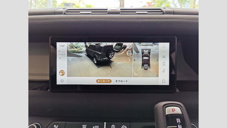 2023 認定中古車 Land Rover Defender 110 カルパチアングレイ P300 AWD（AT） スタンダード
