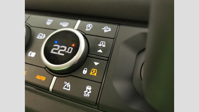 2023 認定中古車 Land Rover Defender 110 カルパチアングレイ P300 AWD（AT） スタンダード