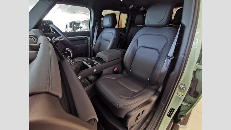 2023 認定中古車 Land Rover Defender 110 グラスミアグリーン D300 AWD（AT） 75TH LIMITED EDITION