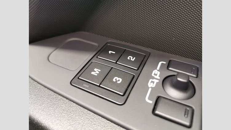 2023 認定中古車 Land Rover Defender 110 グラスミアグリーン D300 AWD（AT） 75TH LIMITED EDITION