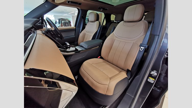 2024 認定中古車 Land Rover Range Rover Sport カルパチアングレイ D300マイルドハイブリッド スタンダードホイールベース Dynamic HSE