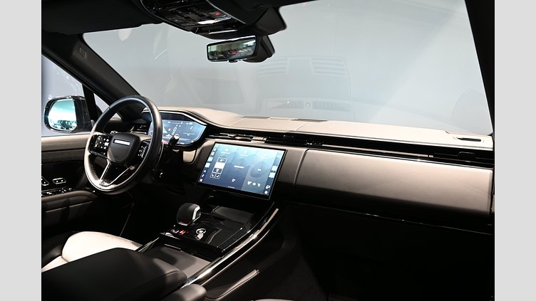 2025 Begagnad Land Rover Range Rover Sport Santorini Black AWD P460e Dynamic HSE