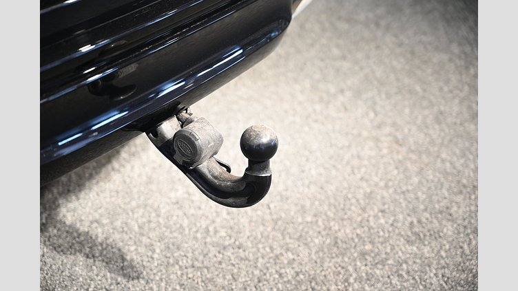 2025 Begagnad Land Rover Range Rover Sport Santorini Black AWD P460e Dynamic HSE