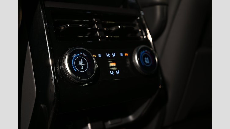 2025 Begagnad Land Rover Range Rover Sport Santorini Black AWD P460e Dynamic HSE