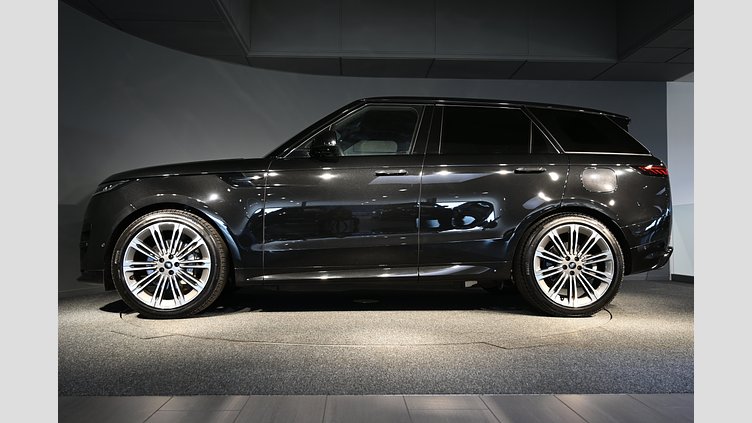 2025 Begagnad Land Rover Range Rover Sport Santorini Black AWD P460e Dynamic HSE