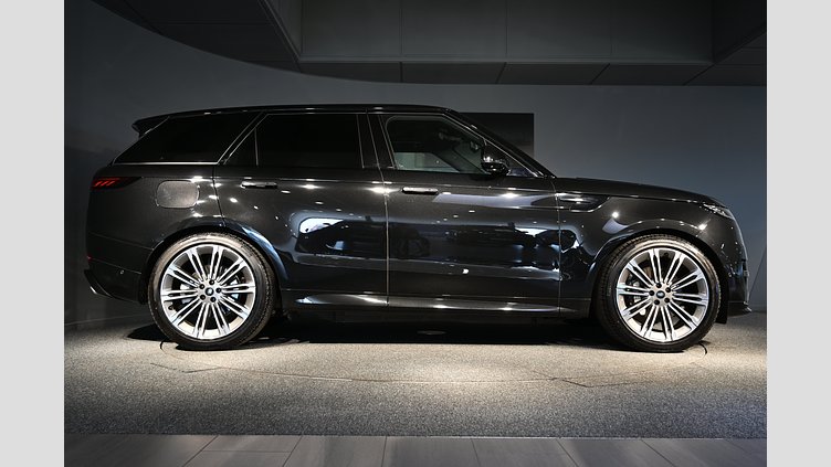 2025 Begagnad Land Rover Range Rover Sport Santorini Black AWD P460e Dynamic HSE