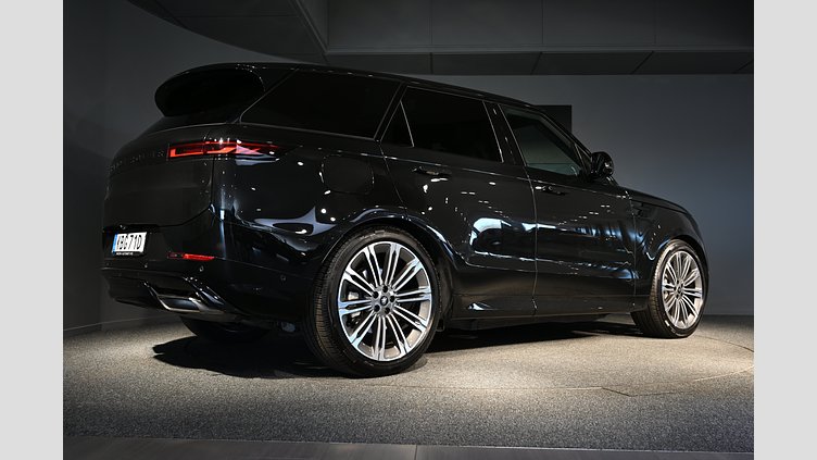 2025 Begagnad Land Rover Range Rover Sport Santorini Black AWD P460e Dynamic HSE