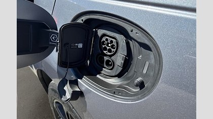 Range Rover Velar 10