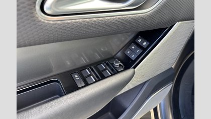 Range Rover Velar 11