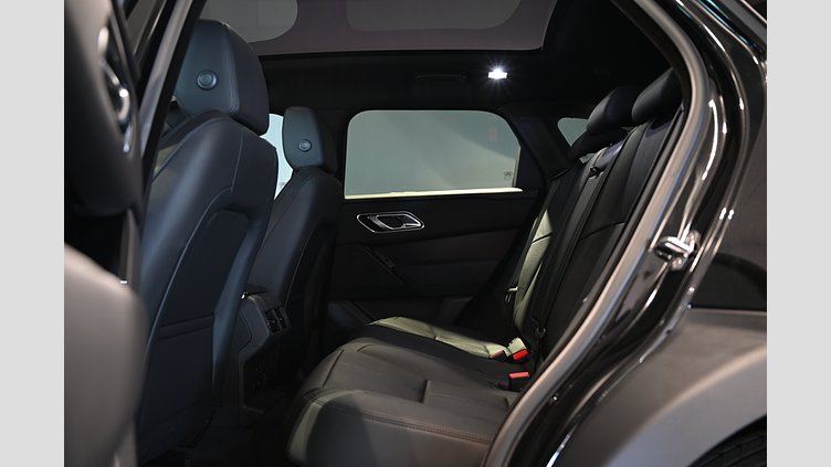 2025 Ny Land Rover Range Rover Velar Santorini Black (svart färg) AWD P400e Dynamic SE