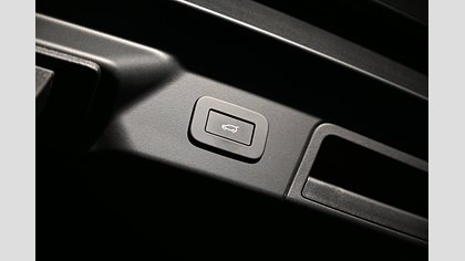 Range Rover Velar 24