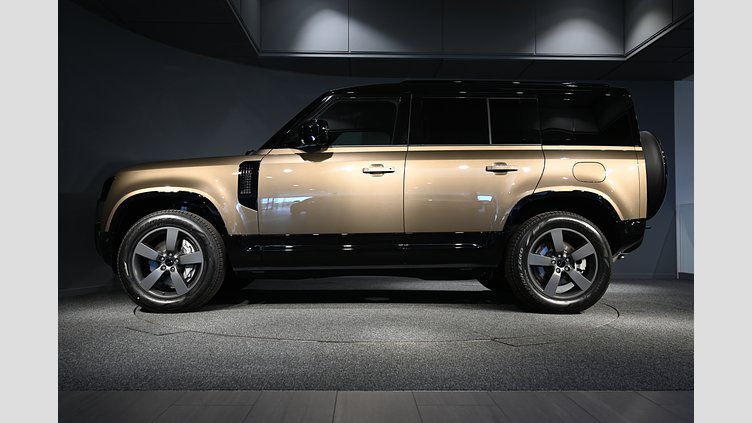 2026 Ny Land Rover Defender 110 Gondwana Stone AWD P300e PHEV X-Dynamic SE