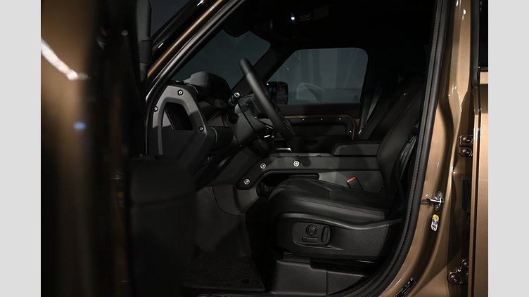 2026 Ny Land Rover Defender 110 Gondwana Stone AWD P300e PHEV X-Dynamic SE