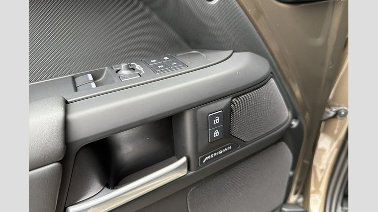 2025 Approved Land Rover Defender 90 Gondwana Stone Diesel Mild Hybrid D250 Hard Top X-Dynamic SE