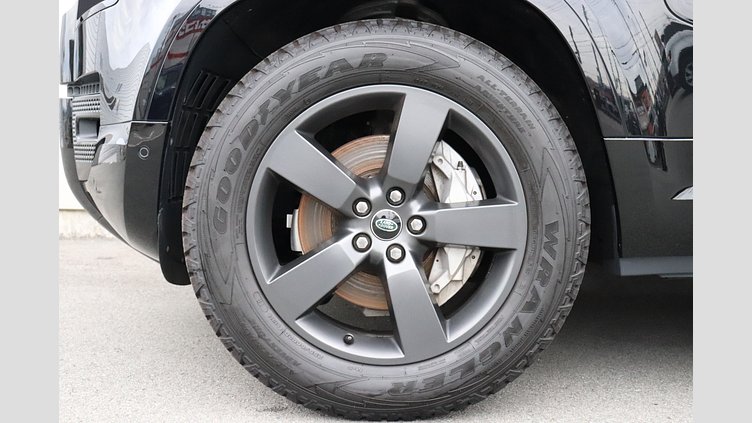 2023 認定中古車 Land Rover Defender 110 サントリーニブラック D300 AWD（AT） X-DYNAMIC HSE