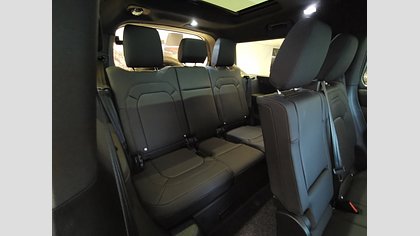 Defender 130 7
