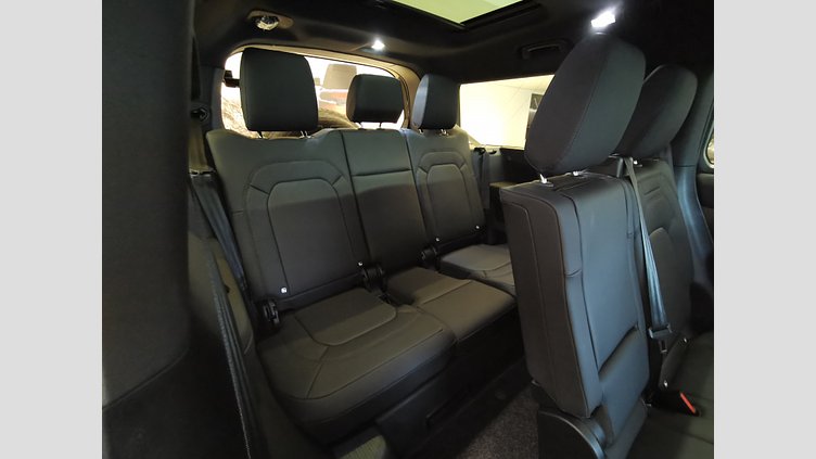 2024 認定中古車 Land Rover Defender 130 ゴンドワナストーン D350 ディーゼルマイルドハイブリッド X-Dynamic SE