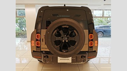 Defender 130 5