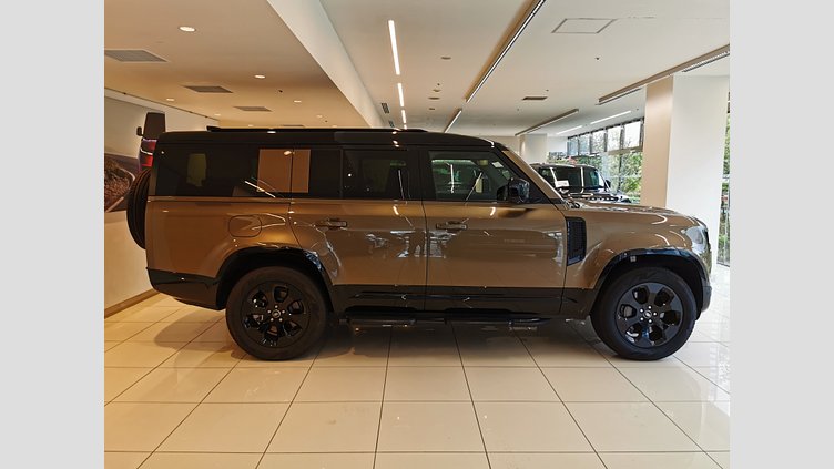 2024 認定中古車 Land Rover Defender 130 ゴンドワナストーン D350 ディーゼルマイルドハイブリッド X-Dynamic SE