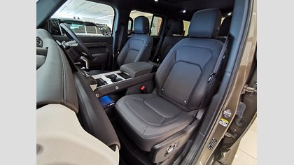Defender 130 14