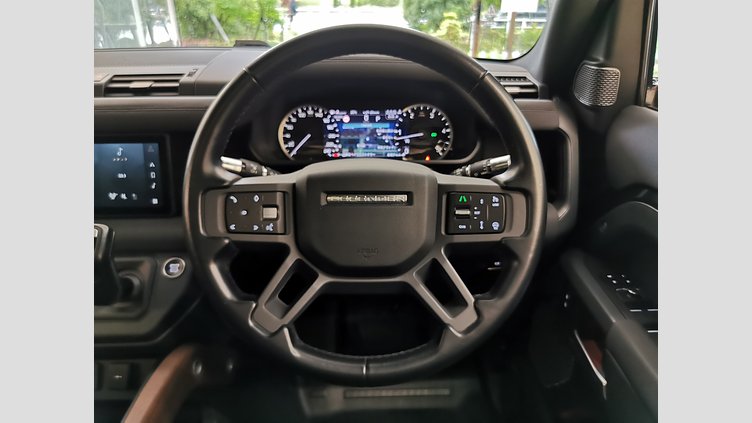 2021 認定中古車 Land Rover Defender 110 サントリーニブラック D300 AWD（AT） X-DYNAMIC SE
