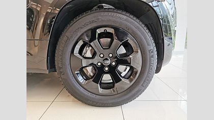 Defender 110 8