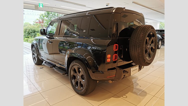 2021 認定中古車 Land Rover Defender 110 サントリーニブラック D300 AWD（AT） X-DYNAMIC SE