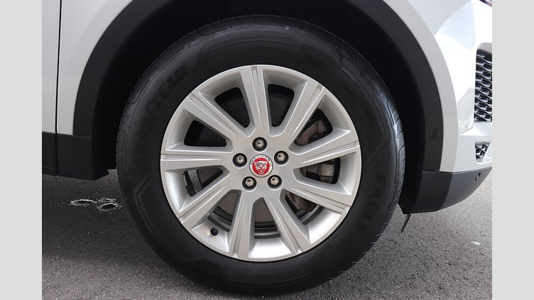 2018 認定中古車 Jaguar E-Pace ユーロン ホワイト P250 オートマチック全輪駆動 S