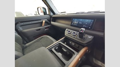 Defender 110 38