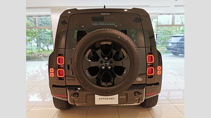 Defender 110 6