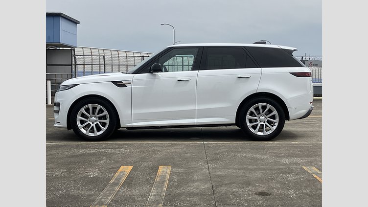 2022 認定中古車 Land Rover Range Rover Sport Fuji White (Solid) 3.0リッター6気筒300PSターボチャージドディーゼルMHEV（オートマチック） DYNAMIC SE