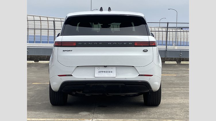 2022 認定中古車 Land Rover Range Rover Sport Fuji White (Solid) 3.0リッター6気筒300PSターボチャージドディーゼルMHEV（オートマチック） DYNAMIC SE