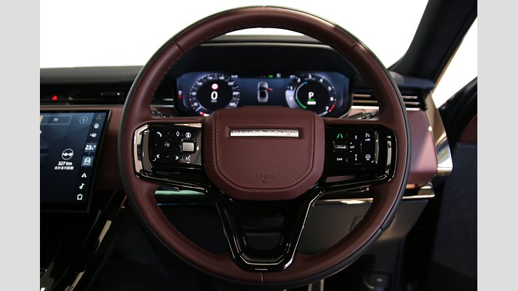 2025 認定中古車 Land Rover Range Rover Sport アイガーグレイ P550eプラグインハイブリッド（ガソリン） Dynamic SE