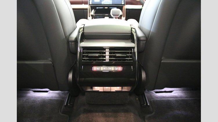 2025 認定中古車 Land Rover Range Rover Sport アイガーグレイ P550eプラグインハイブリッド（ガソリン） Dynamic SE
