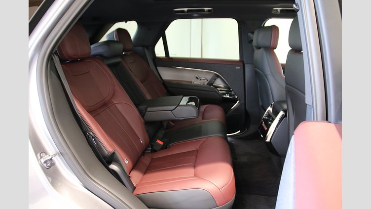 2025 認定中古車 Land Rover Range Rover Sport アイガーグレイ P550eプラグインハイブリッド（ガソリン） Dynamic SE