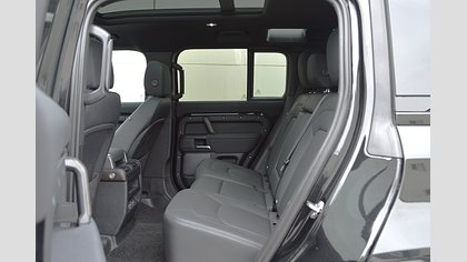 Defender 110 4