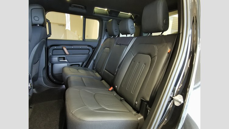 2023 認定中古車 Land Rover Defender 110 サントリーニブラック D300 AWD（AT） X