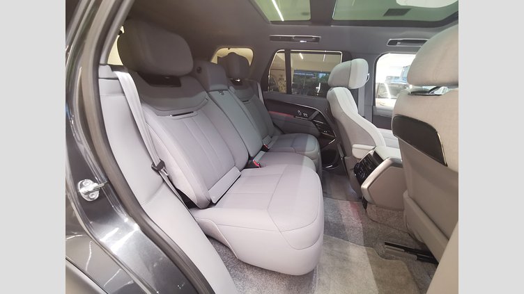 2025 認定中古車 Land Rover Range Rover カルパチアングレイ 615 AWD（AT） スタンダードホイールベース SV