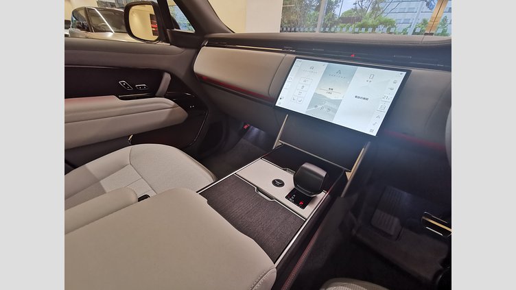 2025 認定中古車 Land Rover Range Rover カルパチアングレイ 615 AWD（AT） スタンダードホイールベース SV
